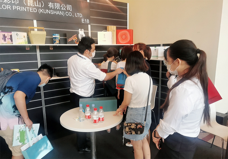 Lihuaグループは上海国際ラグジュアリーパッケージ展に参加しました